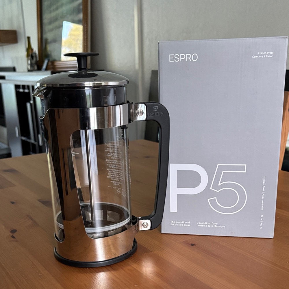 P5 French Press Coffee Maker - Silver and Black